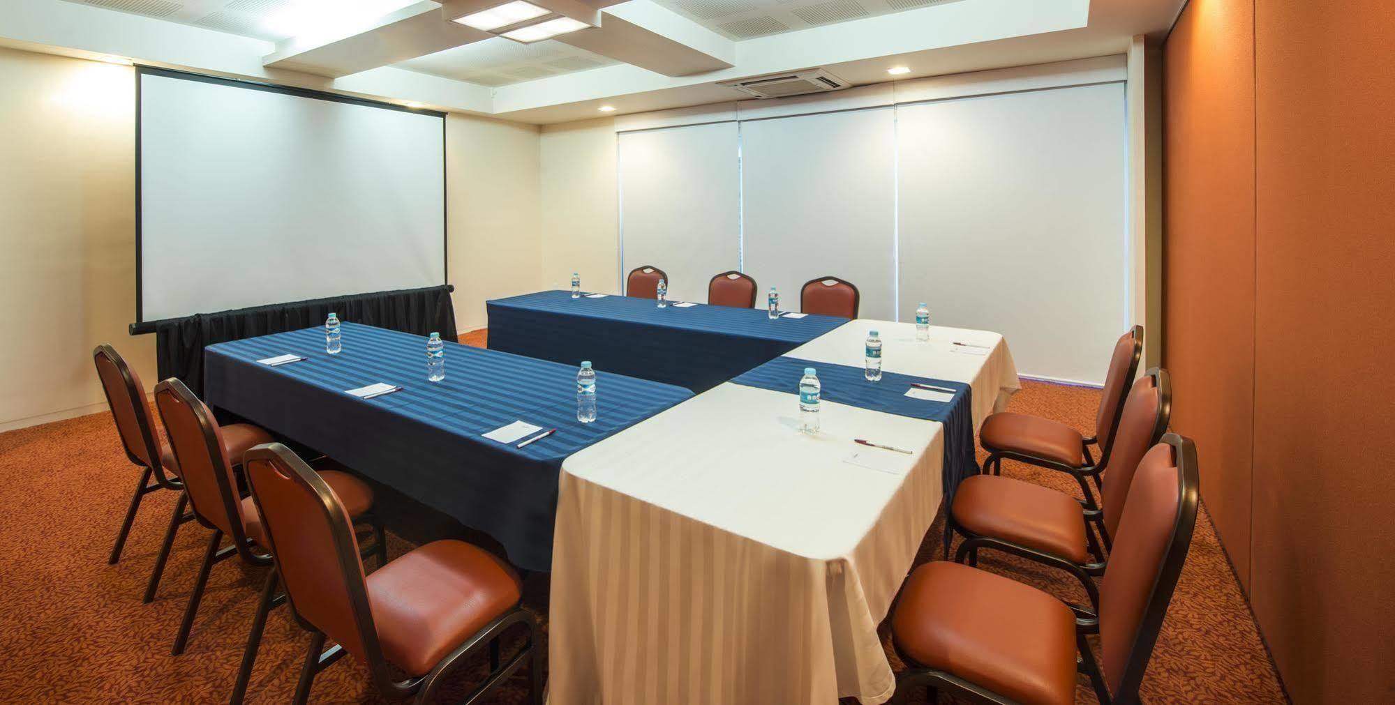Mision Express Queretaro Hotel Luaran gambar